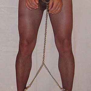 First image of pekki0965's Gallery - In chains and nylons