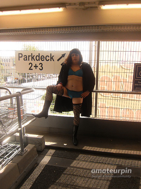 on a parkingdeck gallery image