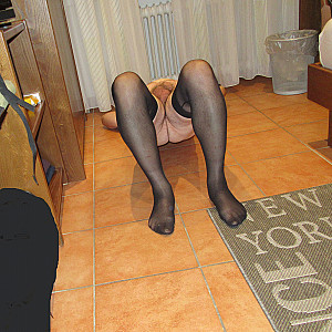nackt in Nylons Galerie