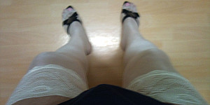 Nylons und so First Thumb Image