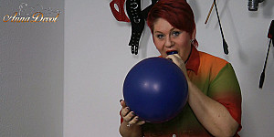 Annadevot - Erotische Luftballonspiele mit Nahaufnahmen First Thumb Image