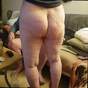 First image of fickpaar53's Gallery - horny fuckass