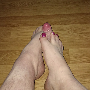 First image of WishGirl's Gallery - Sexy feet