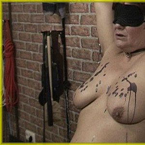 First Image Of annadevot's Video - Harte Wachsspiele und Fotzen Fisting