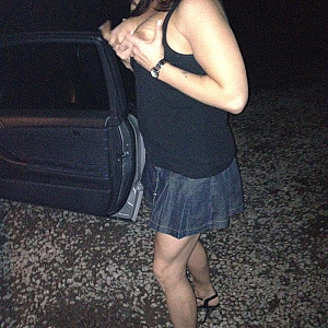 First image of Mayhem0208's Gallery - peeing outdoors