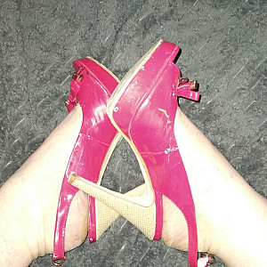 Pinke lack High Heels Galeriebild