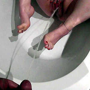 Naked hot golden shower on soles and pussy pissed on gallery image