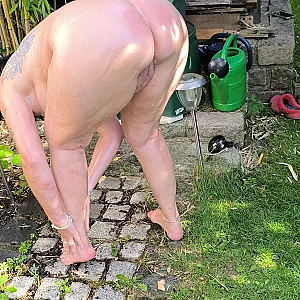 P.Girls Outdoor Dusche Galeriebild