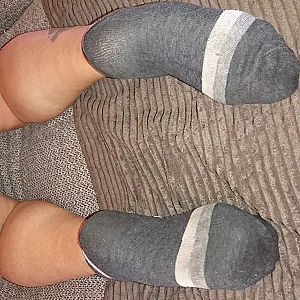 Sexy Unterwäsche auf der Couch 1 Galeriebild