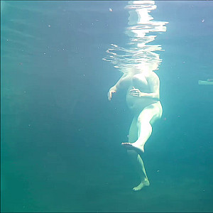 First Image Of ChewMaus's Video - 16 Minuten: Kühle Körper,heisses Loch