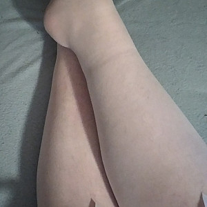 White knee socks with bow gallery image