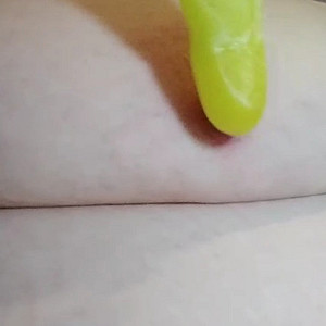 Das erste Bild von WishGirl's Galerie - Eis an meinem Nippel