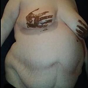 Dicke Titten voller Nutella Galeriebild