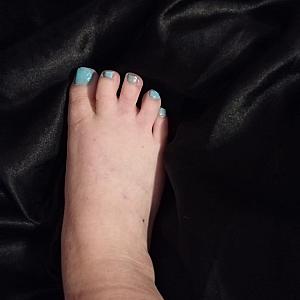 First image of WishGirl's Gallery - Newly painted toenails