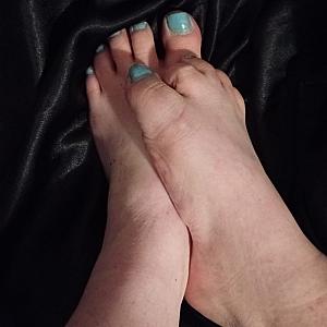 Newly painted toenails gallery image