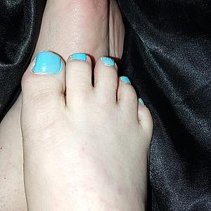 Newly painted toenails gallery image