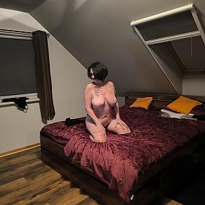 P.Girl Cam Time gallery image