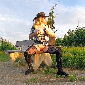 Vibrating in the Sun gallery image