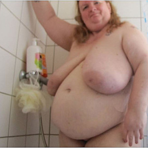 First image of Teufelsweib_61's Gallery - horny in the shower