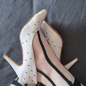 Das erste Bild von WishGirl's Galerie - Weiße high Heels und Söckchen 2