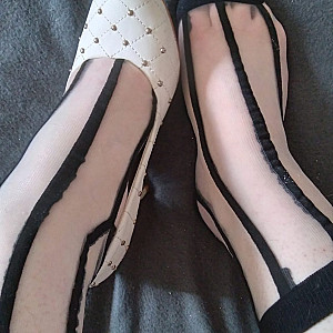 Weiße high Heels und Söckchen 2 Galeriebild