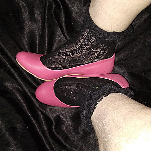 First image of WishGirl's Gallery - Black ankle socks and pink high heels 4