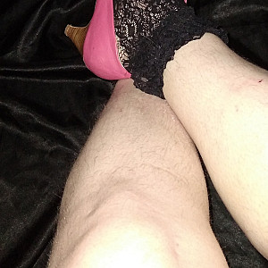 First image of WishGirl's Gallery - Black ankle socks and pink high heels1