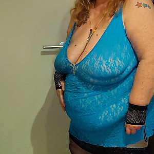 First image of sexpaar6163's Gallery - Plump woman in blue lingerie