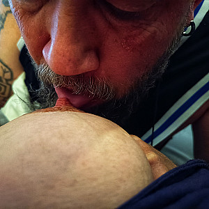 A little holiday greeting to Klausie gallery image