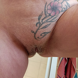 Unrasierte Muschi 😊 Galeriebild