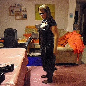 horny bitch gallery image