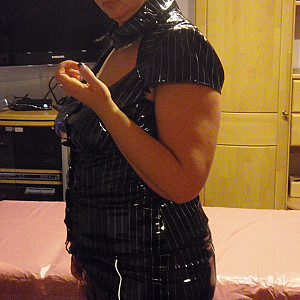 horny bitch gallery image