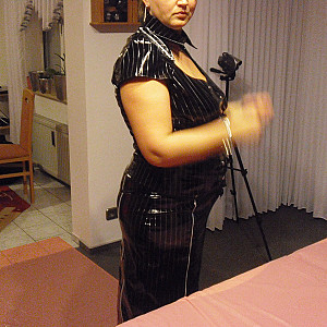 horny bitch gallery image
