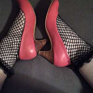 pink heels and netstockings gallery image
