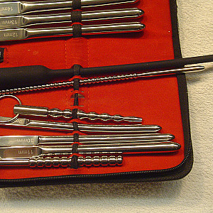 Dilator and cage gallery image