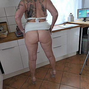 P.Girl in the kitchen gallery image