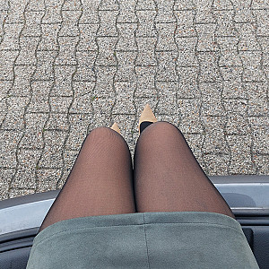 Das erste Bild von Annika46's Galerie - Nylon Beine