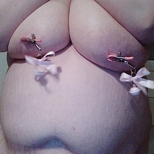 nippleclings gallery image