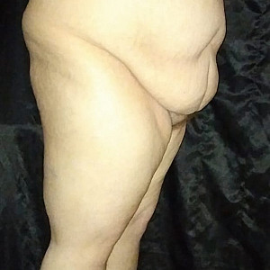 Schwarze Nippelklemmen Galeriebild