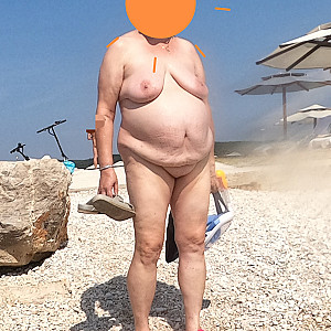 First image of monangel's Gallery - August 2025/3