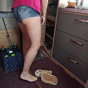 In Hot Pants Galeriebild