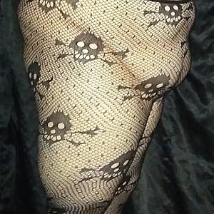 First image of WishGirl's Gallery - Sexy skull tights