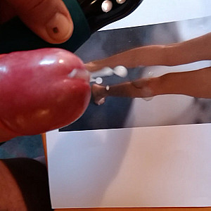 Spritzen auf die geile Jessy35... Galeriebild