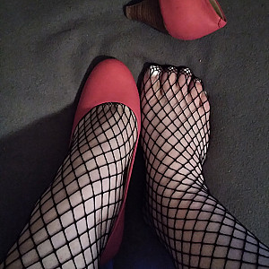 pink heels and netstockings gallery image