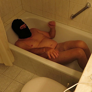 slave in the bathtub 03 gallery image