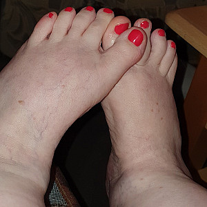 sweet feets gallery image