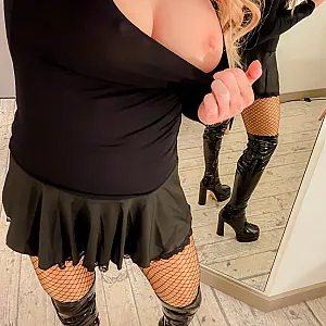 Sissy-Strich Outfit gallery image